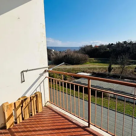 Spazioso Appartamento, Ampio Parcheggio, Vicino Valle D'aosta * Banchette D'Ivrea