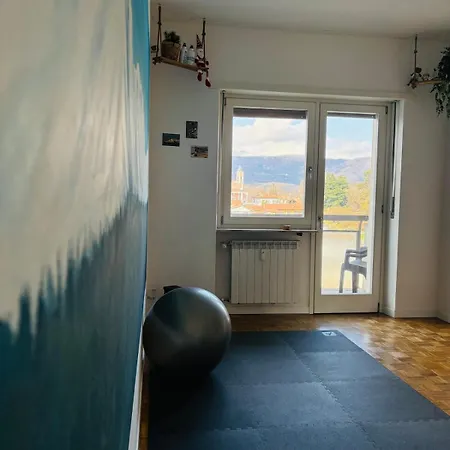 Appartamento Spazioso 4 Posti Con Balconi Vicino Ivrea *