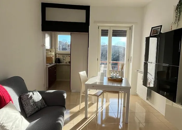 Spazioso 4 Posti Con Balconi Vicino Ivrea Apartament